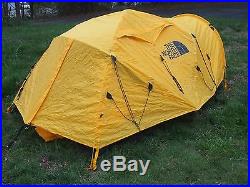 North Face Mountain 25 Tent with Footprint In Excellent Condition 4 Season