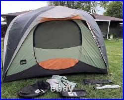 REI Hobitat 6 Tent with Rainfly & Vestibule