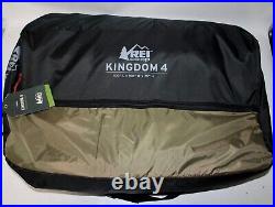 REI co-op kingdom 4 car camping tent 100 L x 100 W x 75 H BRAND NEW