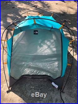 The North Face Bullfrog 2 Person Lightweight Tent Teal Yellow Gray Camping