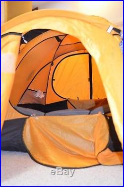 The North Face Mountain 4-Season 2-Person Tent withFootprint, Excellent Condition