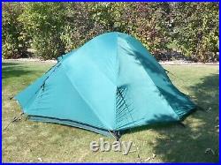 The North Face Nebula 3-Season 2-Person Lightweight Camping Tent with Footprint