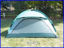 The North Face Nebula 3-Season 2-Person Lightweight Camping Tent with Footprint